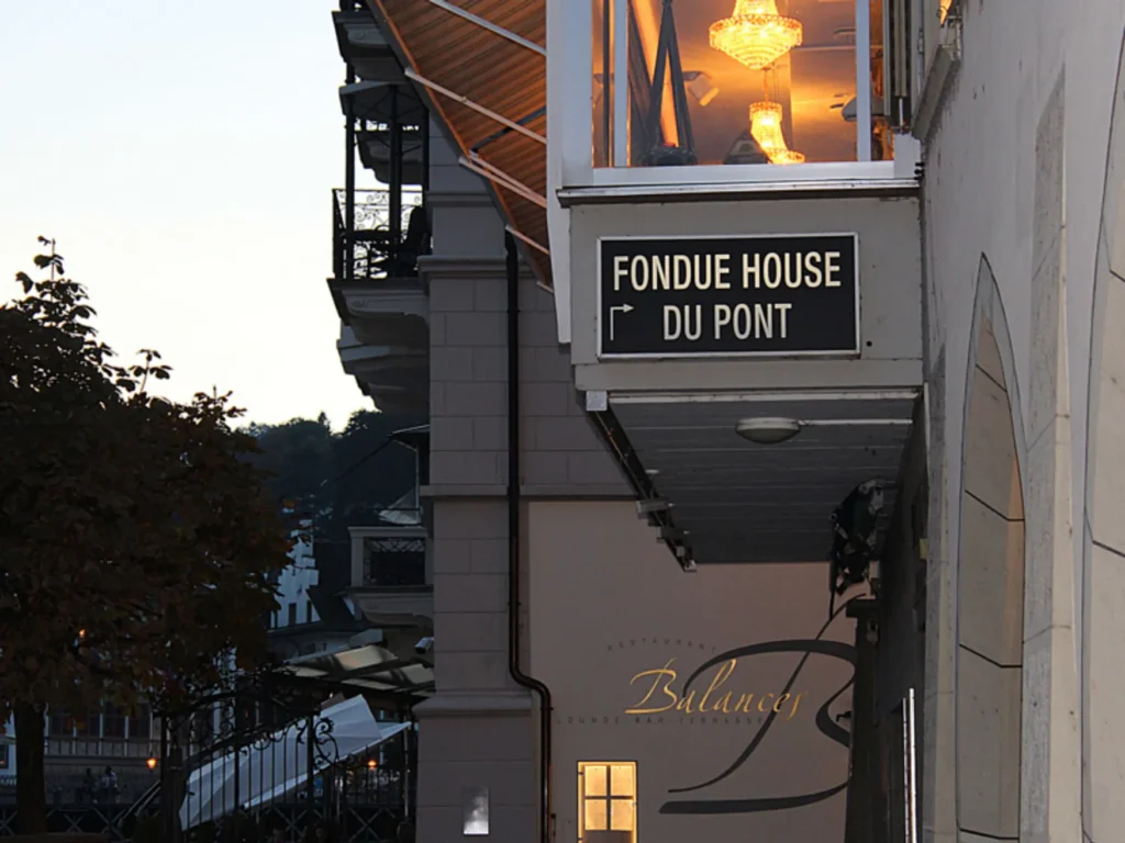 FONDUE HOUSE DU PONT