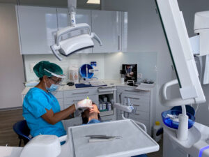 Pure clinic – Institut de Médecine Dentaire et de Stomatologie