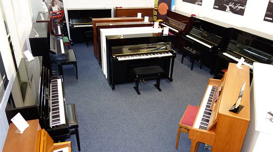 VD Centre Schmidt Pianos