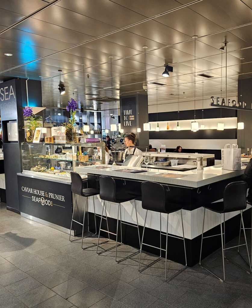 Globus Geneva Restaurants