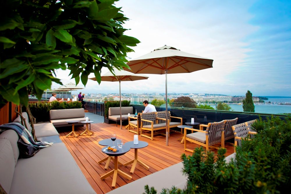 MET Rooftop Lounge