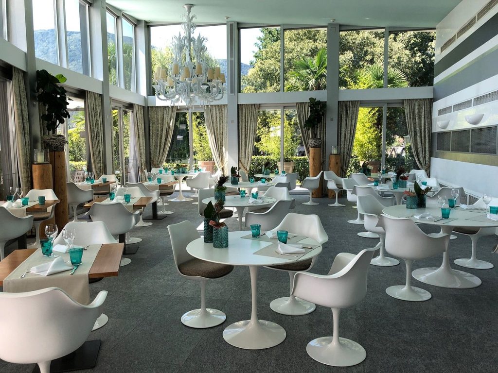 Marina Restaurant & Lounge