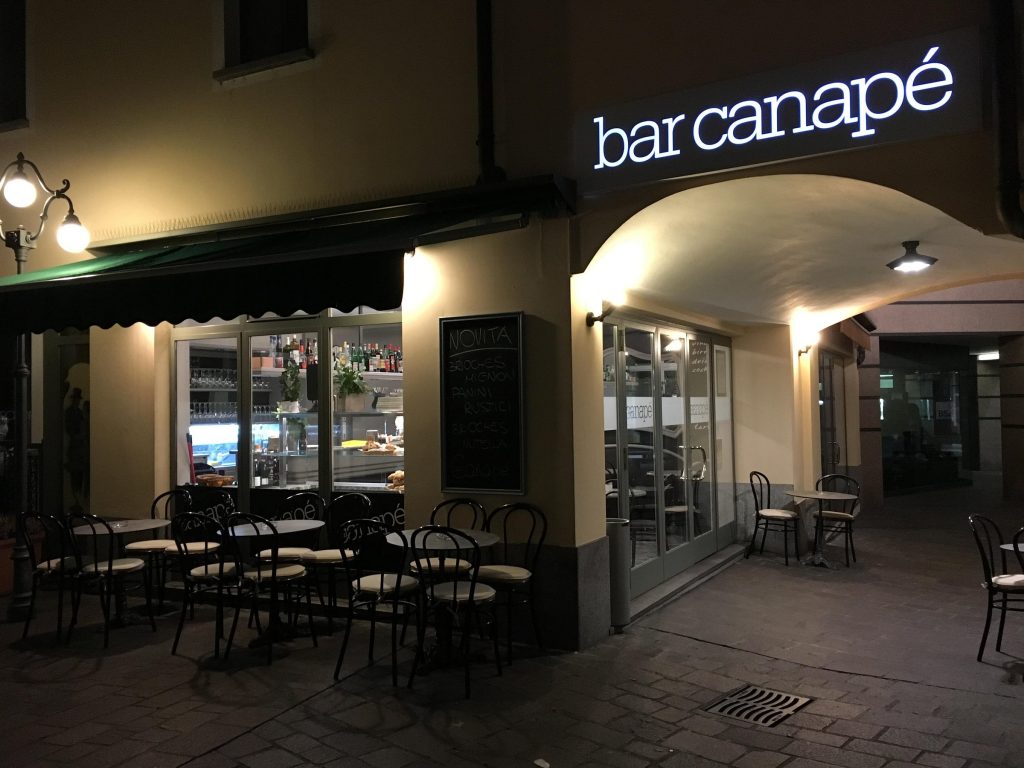 Bar Canapé