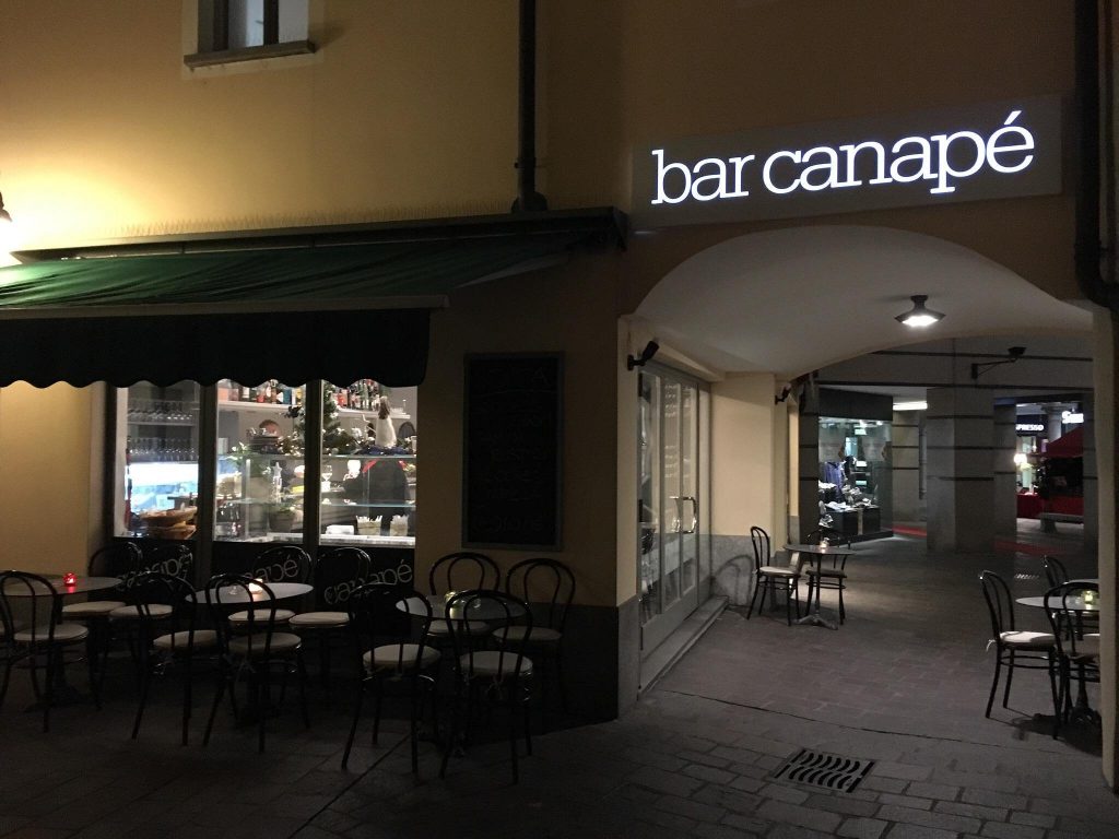 Bar Canapé