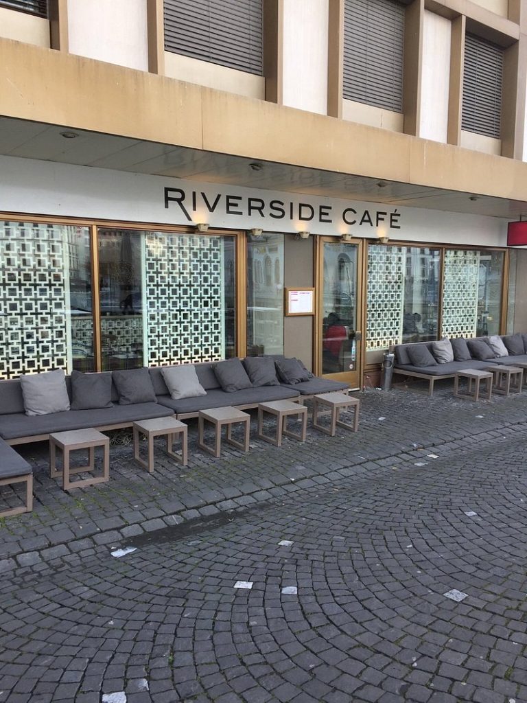 Riverside Cafe